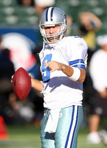 OAKLAND, CA - AUGUST 13:  Quarterback Tony Romo #9 of the Dallas Cowboys looks on during pregame warmups before the preseason game against the Oakland Raiders at Oakland-Alameda County Coliseum on August 13, 2009 in Oakland, California. <br /><br /><span class="help">(Photo by Jed Jacobsohn/Getty Images)</span>
