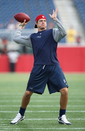 FOXBORO, MA - AUGUST 20:  Quarterback Kevin O'Connell #5 of the New England Patriots warms up against the Cincinnati Bengals during their preseason game at Gillette Stadium on August 20, 2009 in Foxboro, Massachusetts.  <br /><br /><span class="help">(Photo by Jim Rogash/Getty Images)</span>