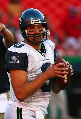KANSAS CITY, MO - AUGUST 29: Quarterback Matt Hasselbeck #8 of the Seattle Seahawks warms up against the Kansas City Chiefs during their preseason game at Arrowhead Stadium on August 29, 2009 in Kansas City, Missouri. <br /><br /><span class="help">(Photo by Dilip Vishwanat/Getty Images)</span>