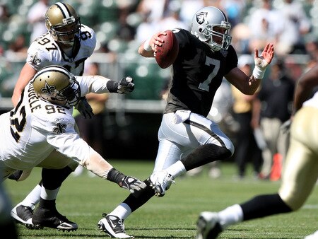 OAKLAND, CA - AUGUST 29:  Jeff Garcia #7 of the Oakland Raiders runs against the New Orleans Saints during an NFL preseason game at Oakland-Alameda County Coliseum on August 29, 2009 in Oakland, California.  <br /><br /><span class="help">(Photo by Jed Jacobsohn/Getty Images)</span>