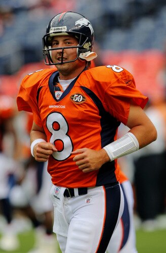 DENVER - AUGUST 30:  Quarterback Kyle Orton #8 of the Denver Broncos jogs onto the field prior to the game against the Chicago Bears at INVESCO Field at Mile High on August 30, 2009 in Denver, Colorado.  <br /><br /><span class="help">(Photo by Doug Pensinger/Getty Images)</span>