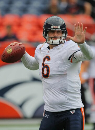 DENVER - AUGUST 30:  Quarterback Jay Cutler #6 of the Chicago Bears warms up prior to the preseason game against the Denver Broncos at INVESCO Field at Mile High on August 30, 2009 in Denver, Colorado.  <br /><br /><span class="help">(Photo by Doug Pensinger/Getty Images)</span>