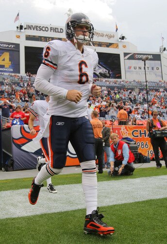 DENVER - AUGUST 30:  Quarterback Jay Cutler #6 of the Chicago Bears jogs onto the field prior to the preseason game against the Denver Broncos at INVESCO Field at Mile High on August 30, 2009 in Denver, Colorado.  <br /><br /><span class="help">(Photo by Doug Pensinger/Getty Images)</span>