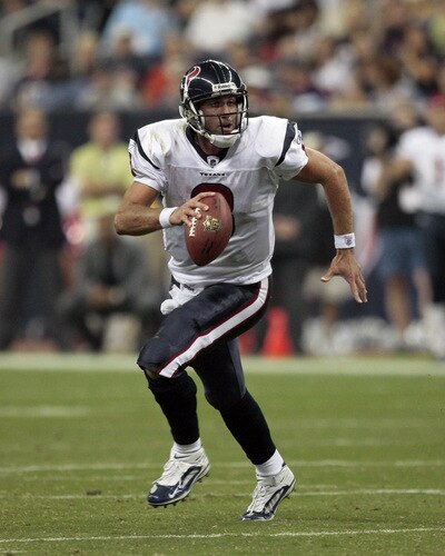 HOUSTON - AUGUST 31:  Quarterback Matt Schaub #8 of the Houston Texans scrambles out of the pocket in the third quarter during the game against the Minnesota Vikings at Reliant Stadium on August 31, 2009 in Houston, Texas.  <br /><br /><span class="help">(Photo by Bob Levey/Getty Images)</span>