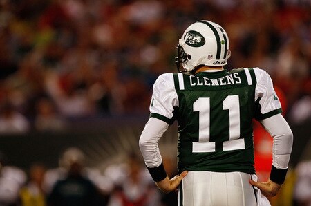 EAST RUTHERFORD, NJ - SEPTEMBER 3: Kellen Clemens #11 of the New York Jets waits during a time out during the game against the Philadelphia Eagles on September 3, 2009 at Giants Stadium in East Rutherford, New Jersey. <br /><br /><span class="help">(Photo by Jared Wickerham/Getty Images)</span>