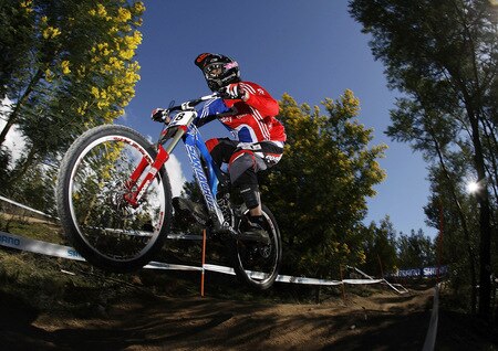 CANBERRA, AUSTRALIA - SEPTEMBER 04:  Josh Bryceland of Great Britian competes during the downhill official timed session at the 2009 Mountain Bike & World Trials World Championship at Mt Stromlo on September 4, 2009 in Canberra, Australia.  <br /><br /><span class="help">(Photo by Stefan Postles/Getty Images)</span>