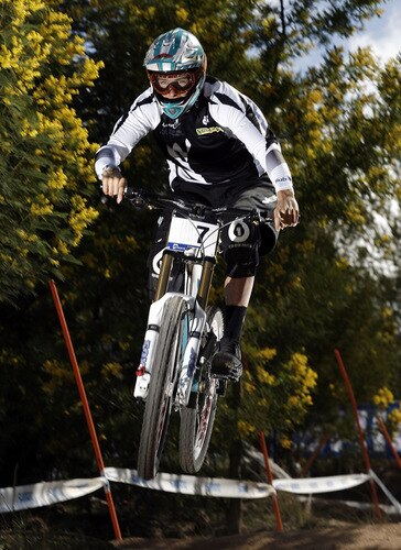 CANBERRA, AUSTRALIA - SEPTEMBER 04:  Samuel Blenkinsop of New Zealand competes during the downhill official timed session at the 2009 Mountain Bike & World Trials World Championship at Mt Stromlo on September 4, 2009 in Canberra, Australia.  <br /><br /><span class="help">(Photo by Stefan Postles/Getty Images)</span>