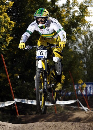 CANBERRA, AUSTRALIA - SEPTEMBER 04:  Michael Hannah of Australia competes during the downhill official timed session at the 2009 Mountain Bike & World Trials World Championship at Mt Stromlo on September 4, 2009 in Canberra, Australia.  <br /><br /><span class="help">(Photo by Stefan Postles/Getty Images)</span>