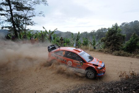KINGSCLIFF, AUSTRALIA - SEPTEMBER 04:  Henning Solberg of Norway and Cato Menkerud of Norway compete in their VK Stobart Ford Focus during  day one of the Repco Rally of Australia on September 4  in Kingscliff, Australia  <br /><br /><span class="help">(Photo by Massimo Bettiol/Getty Images)</span>