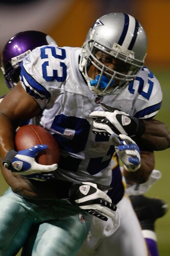 MINNEAPOLIS, MN - SEPTEMBER 4: Running back Tashard Choice #23 of the Dallas Cowboys runs with the football against the Minnesota Vikings at Hubert H. Humphrey Metrodome on September 4, 2009 in Minneapolis, Minnesota. The Cowboys defeated the Vikings 35-31. The Cowboys defeated the vikings 35-31. <br /><br /><span class="help">(Photo by Scott Boehm/Getty Images)</span>