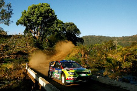 KINGSCLIFF, AUSTRALIA - SEPTEMBER 05:  Khalid Al Qassimi of United Arab Emirates and Michael Orr of Great Britian compete in their BP Abu Dhabi Ford Focus during the Repco Rally of Australia Special Stage Twenty on September 5, 2009 in Kingscliff, Australia.  <br /><br /><span class="help">(Photo by Quinn Rooney/Getty Images)</span>