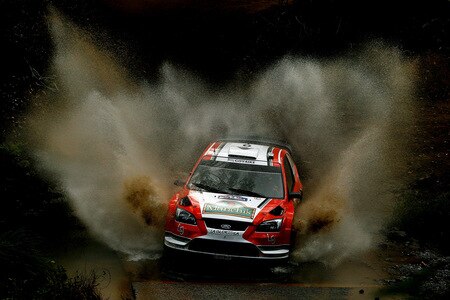 KINGSCLIFF, AUSTRALIA - SEPTEMBER 06:  Federico Villagra of Argentina and Jorge Perez Companc of Argentina compete in their Ford Focus RS WRC 08 during the Repco Rally of Australia Special Stage 32 on September 6, 2009 in Kingscliff, Australia.  <br /><br /><span class="help">(Photo by Quinn Rooney/Getty Images)</span>