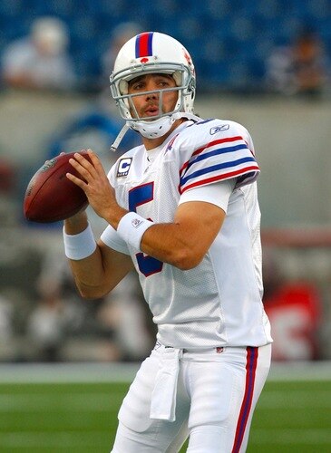 FOXBORO, MA - SEPTEMBER 14:  Quarterback Trent Edwards #5 of the Buffalo Bills warms up before the game against the New England Patriots on September 14, 2009 at Gillette Stadium in Foxboro, Massachusetts. <br /><br /><span class="help">(Photo by Jim Rogash/Getty Images)</span>