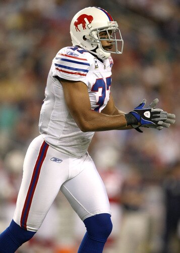 FOXBORO, MA - SEPTEMBER 14:  DeAngelo Willingham #27 of the Buffalo Bills celebrates a missed field goal by the New England Patriots in the first quarter on September 14, 2009 at Gillette Stadium in Foxboro, Massachusetts. <br /><br /><span class="help">(Photo by Elsa/Getty Images)</span>