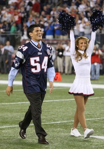 FOXBORO, MA - SEPTEMBER 14: Former player Ted Bruschi of the New England Patriots smiles as he is introduced as a member of the 50th Anniversary Patriots All-Pro team during half time of the Patriots' game against the Buffalo Bills on September 14, 2009 at Gillette Stadium in Foxboro, Massachusetts. <br /><br /><span class="help">(Photo by Jim Rogash/Getty Images)</span>