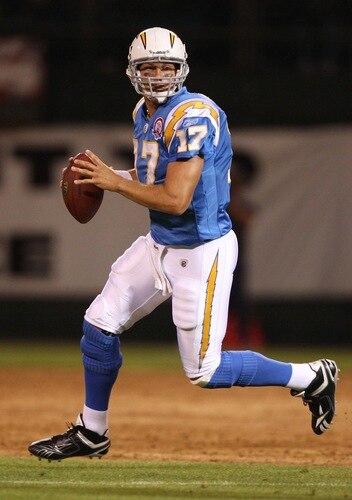 OAKLAND, CA - SEPTEMBER 14:  Philip Rivers #17 of the San Diego Chargers looks to pass as he rolls out of the pocket  against the Oakland Raiders on September 14, 2009 at the Oakland-Alameda County Coliseum in Oakland, California.  <br /><br /><span class="help">(Photo by Ezra Shaw/Getty Images)</span>