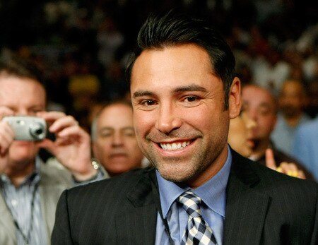 LAS VEGAS - SEPTEMBER 19:  President of Golden Boy Promotions Oscar De La Hoya appears at the Floyd Mayweather Jr. and Juan Manuel Marquez bout at the MGM Grand Garden Arena September 19, 2009 in Las Vegas, Nevada.  <br /><br /><span class="help">(Photo by Ethan Miller/Getty Images)</span>