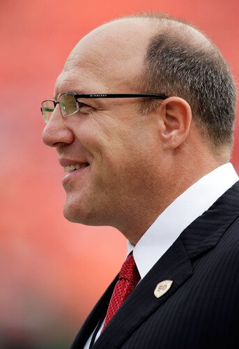 KANSAS CITY, MO - SEPTEMBER 20:  General Manager Scott Pioli of the Kansas City Chiefs walks the sidelines prior to the start of the game against the Kansas City Chiefs at Arrowhead Stadium on September 20, 2009 in Kansas City, Missouri.  <br /><br /><span class="help">(Photo by Jamie Squire/Getty Images)</span>