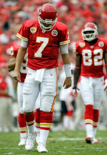 KANSAS CITY, MO - SEPTEMBER 20:  Quarterback Matt Cassel #7 of the Kansas City Chiefs walks off the field during a timeout in the game against the Oakland Raiders at Arrowhead Stadium on September 20, 2009 in Kansas City, Missouri.  <br /><br /><span class="help">(Photo by Jamie Squire/Getty Images)</span>