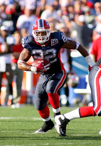 ORCHARD PARK, NY - SEPTEMBER 20:  Fred Jackson #22 of the Buffalo Bills runs against the Tampa Bay Buccaneers at Ralph Wilson Stadium on September 20, 2009 in Orchard Park, New York. Buffalo won 33-20.  <br /><br /><span class="help">(Photo by Rick Stewart/Getty Images)</span>