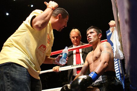 LOS ANGELES, CA - SEPTEMBER 24:  Rodrigo Aranda works with his team as he fights against Charles Huerta at the Nokia Center  on September 24, 2009 in Los Angeles, California.  <br /><br /><span class="help">(Photo by Jacob de Golish/Getty Images)</span>