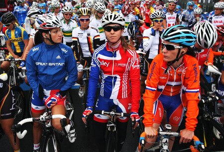 MENDRISIO, SWITZERLAND - SEPTEMBER 26: Elizabeth Armitstead (L) and Nicole Cooke (C) of Great Britain and Martine Bras (R) of the Netherlands wait on the start line of the Elite Women's Road Race on September 26, 2009 in Mendrisio, Switzerland.  <br /><br /><span class="help">(Photo by Bryn Lennon/Getty Images)</span>