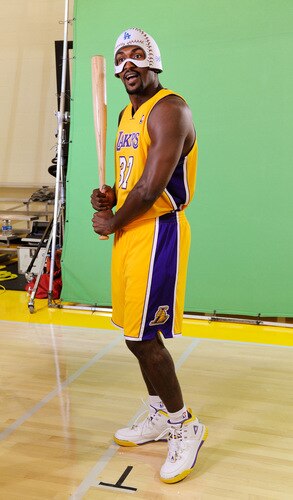 EL SEGUNDO, CA - SEPTEMBER 29: Ron Atrest #37 of the Los Angeles Lakers holds a baseball bat and wears a mask while taping a public announcement for the Los Angeles Dodgers during Lakers media day at the Lakers training facility on September 29, 2009 in El Segundo, California. <br /><br /><span class="help">(Photo by Kevork Djansezian/Getty Images)</span>