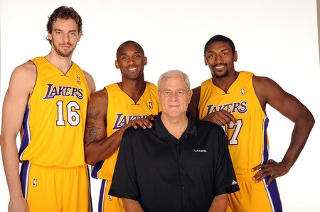 EL SEGUNDO, CA - SEPTEMBER 29:  Pau Gasol #16, Kobe Bryant #24, head coach Phil Jackson and Ron Artest #37 of the Los Angeles Lakers pose for a portrait during 2009 NBA Media Day on September 29, 2009 at Toyota Sports Center in El Segundo, California. <br /><br /><span class="help">(Photo by Andrew D. Bernstein/NBAE via Getty Images)</span>
