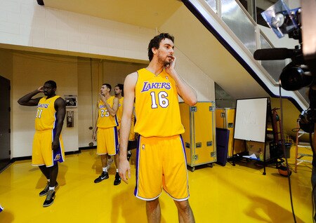 EL SEGUNDO, CA - SEPTEMBER 29: Pau Gasol #16 of the Los Angeles Lakers looks confused as he arrives for Lakers media day at the team's training facility on September 29, 2009 in El Segundo, California.  <br /><br /><span class="help">(Photo by Kevork Djansezian/Getty Images)</span>