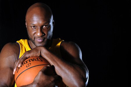 EL SEGUNDO, CA - SEPTEMBER 29:  Lamar Odom #7 of the Los Angeles Lakers poses for a portrait during 2009 NBA Media Day on September 29, 2009 at Toyota Sports Center in El Segundo, California. <br /><br /><span class="help">(Photo by Noah Graham/NBAE via Getty Images)</span>