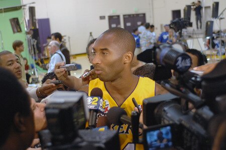 EL SEGUNDO, CA - SEPTEMBER 29:  Kobe Bryant #24 of the Los Angeles Lakers speaks to the media during 2009 NBA Media Day on September 29, 2009 at Toyota Sports Center in El Segundo, California. <br /><br /><span class="help">(Photo by Evan Gole/NBAE via Getty Images)</span>