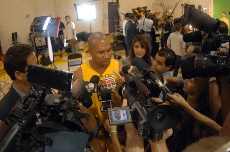 EL SEGUNDO, CA - SEPTEMBER 29:  Derek Fisher #2 of the Los Angeles Lakers speaks to the media during 2009 NBA Media Day on September 29, 2009 at Toyota Sports Center in El Segundo, California. <br /><br /><span class="help">(Photo by Evan Gole/NBAE via Getty Images)</span>