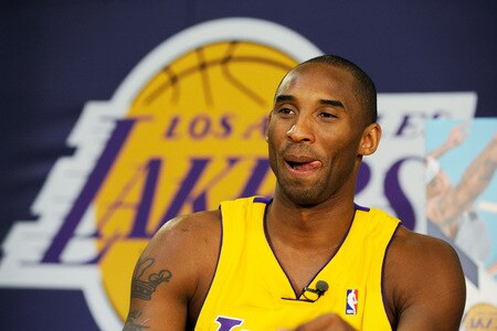 EL SEGUNDO, CA - SEPTEMBER 29:  Kobe Bryant #24 of the Los Angeles Lakers smiles during Lakers media day at the Lakers training facility on September 29, 2009 in El Segundo, California.  <br /><br /><span class="help">(Photo by Kevork Djansezian/Getty Images)</span>