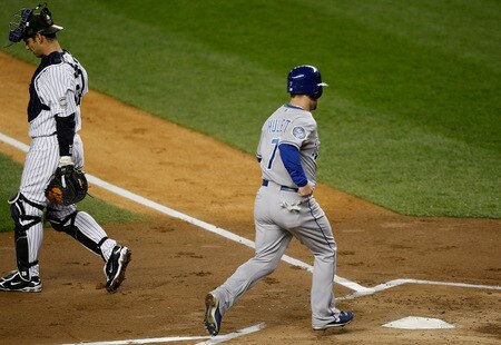 NEW YORK - SEPTEMBER 30: Tug Hulett #7 of the Kansas City Royals crosses home plate against the New York Yankees during the game on September 30, 2009 at Yankee Stadium in the Bronx borough of New York City. <br /><br /><span class="help">(Photo by Jared Wickerham/Getty Images)</span>
