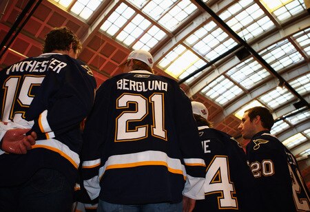 STOCKHOLM, SWEDEN - OCTOBER 01:  Members of the St. Loius Blues look on during the 2009 Compuware/NHL Premier Fan Rally for Detroit Red Wings and St. Loius Blues at Stockholm Central Station on October 1, 2009 in Stockholm, Sweden.   <br /><br /><span class="help">(Photo by Paul Gilham/NHLI via Getty Images)</span>