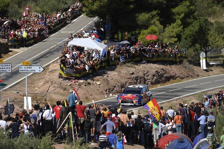 SALOU, SPAIN - OCTOBER 03:  Daniel Sordo of Spain and Marc Marti of Spain compete in their Citroen C 4 Total during Leg 2 of the WRC Rally de Espana on October 03  in Salou, Spain  <br /><br /><span class="help">(Photo by Massimo Bettiol/Getty Images)</span>
