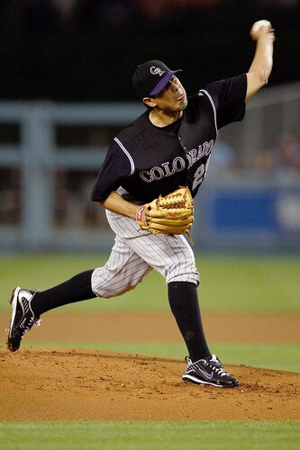 LOS ANGELES, CA - OCTOBER 03: Jorge De La Rosa #29 of the Cololorado Rockies pitches against the Los Angeles Dodgers on October 3, 2009 in Los Angeles, California. <br /><br /><span class="help">(Photo by Jacob de Golish/Getty Images)</span>