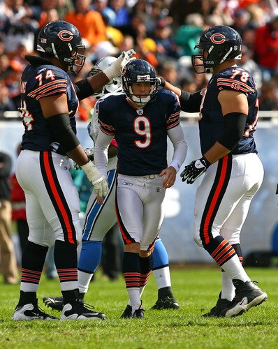 CHICAGO - OCTOBER 04: Chris Williams #74 and Kevin Shaffer #78 of the Chicago Bears congratulate kicker Robbie Gould #9 after Gould hit a 52 yard field goal against the Detroit Lions on October 4, 2009 at Soldier Field in Chicago, Illinois. The Bears defeated the Lions 48-24. <br /><br /><span class="help">(Photo by Jonathan Daniel/Getty Images)</span>