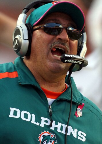 MIAMI - OCTOBER 04:  Head coach Tony Sparano of the Miami Dolphins shouts against the Buffalo Bills at Land Shark Stadium on October 4, 2009 in Miami, Florida. Miami defeated Buffalo 38-10.  <br /><br /><span class="help">(Photo by Marc Serota/Getty Images)</span>