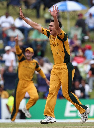CENTURION, SOUTH AFRICA - OCTOBER 05:  Mitchell Johnson of Australia appeals unsuccessfully against Aaron Redmond of New Zealand during the ICC Champions Trophy Final between Australia and New Zealand played at Supersport Park on October 5, 2009 in Centurion, South Africa.  <br /><br /><span class="help">(Photo by Hamish Blair/Getty Images)</span>