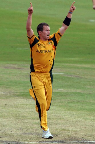 CENTURION, SOUTH AFRICA - OCTOBER 05:   Peter Siddle of Australia celebrates the wicket of Brendon McCullum during the ICC Champions Trophy final match between Australia and New Zealand from SuperSport Park on October 05, 2009 in Centurion, South Africa. <br /><br /><span class="help">(Photo by Lee Warren/Gallo Images/Getty Images)</span>