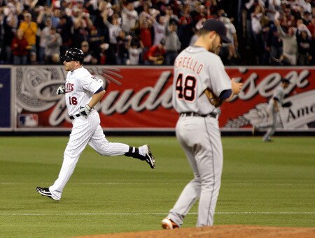 MINNEAPOLIS - OCTOBER 06:  Jason Kubel #16 of the Minnesota Twins rounds the bases after hitting a home run against starting pitcher Rick Porcello # 48 of the Detroit Tigers during the 6th inning of the American League Tiebreaker game on October 6, 2009 at Hubert H. Humphrey Metrodome in Minneapolis, Minnesota.  <br /><br /><span class="help">(Photo by Jamie Squire/Getty Images)</span>