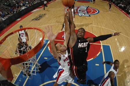AUBURN HILLS, MI - OCTOBER 5:  Dwyane Wade #3 of the Miami Heat goes up for a shot attempt over Tayshaun Prince #22 of the Detroit Pistons in a preseason game at the Palace of Auburn Hills on October 5, 2009 in Auburn Hills, Michigan.  <br /><br /><span class="help">(Photo by Allen Einstein/NBAE via Getty Images)</span>