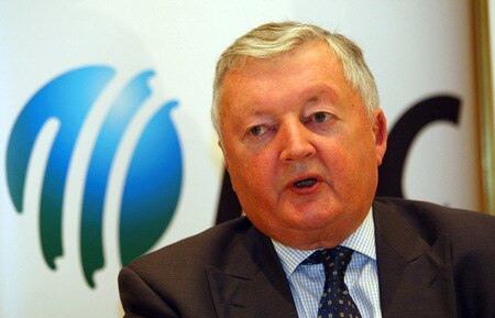 JOHANNESBURG, SOUTH AFRICA - OCTOBER 07:  ICC President David Morgan talks to the press during the ICC Press Conference at  the Michaelangelo Hotel on October 7, 2009 in Johannesburg, South Africa.  <br /><br /><span class="help">(Photo by Tom Shaw/Getty Images)</span>