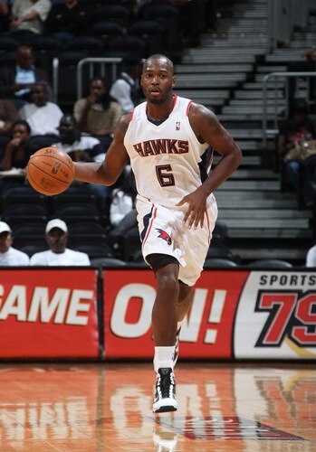 ATLANTA - OCTOBER 7: Mario West #6 of the Atlanta Hawks advances the ball against the New Orleans Hornets during a preseason game on October 7, 2009 at Philips Arena in Atlanta, Georgia.  <br /><br /><span class="help">(Photo by Scott Cunningham/NBAE via Getty Images)</span>