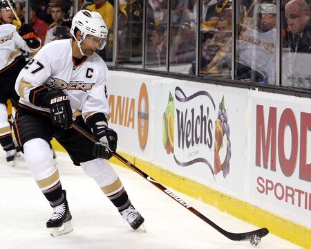 BOSTON - OCTOBER 08:  Scott Niedermayer #27 of the Anaheim Ducks takes the puck in the first period against the Boston Bruins on October 8, 2009 at the TD Garden in Boston, Massachusetts.  <br /><br /><span class="help">(Photo by Elsa/Getty Images)</span>