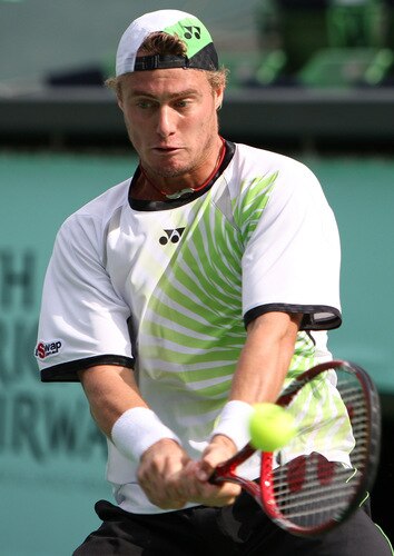 TOKYO - OCTOBER 09:  Lleyton Hewitt of Australia plays a backhand in his match against Edouard Roger-Vasselin of France during day five of the Rakuten Open Tennis tournament at Ariake Colosseum on October 9, 2009 in Tokyo, Japan.  <br /><br /><span class="help">(Photo by Junko Kimura/Getty Images)</span>