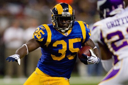 ST. LOUIS, MO - OCTOBER 11: Samkon Gado #35 of the St. Louis Rams rushes against the Minnesota Vikings at the Edward Jones Dome on October 11, 2009 in St. Louis, Missouri.  <br /><br /><span class="help">(Photo by Dilip Vishwanat/Getty Images)</span>