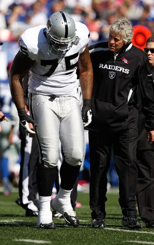 EAST RUTHERFORD, NJ - OCTOBER 11: Mario Henderson #75 of the Oakland Raiders walks off the field with an injury during the game against the New York Giants on October 11, 2009 at Giants Stadium in East Rutherford, New Jersey. <br /><br /><span class="help">(Photo by Jared Wickerham/Getty Images)</span>