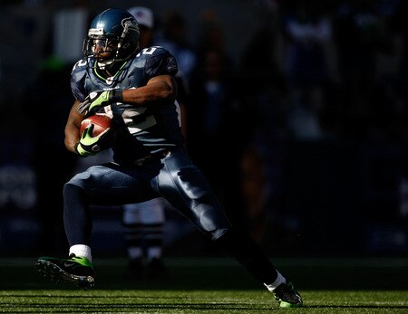 SEATTLE, WA - OCTOBER 11:  Julius Jones #22 of the Seattle Seahawks runs with the ball against the Jacksonville Jaguars at Qwest Field on October 11, 2009 in Seattle, Washington.  <br /><br /><span class="help">(Photo by Jonathan Ferrey/Getty Images)</span>